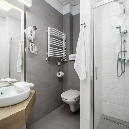 Aleje Jerozolimskie Street *