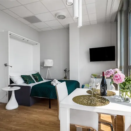 Aleje Jerozolimskie Street Warschau