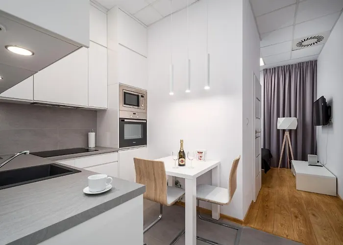 Aleje Jerozolimskie Street