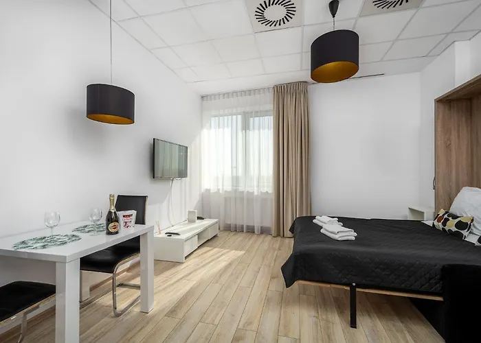 Aleje Jerozolimskie Street *