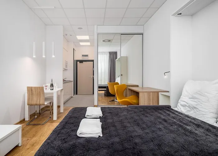 Aleje Jerozolimskie Street *