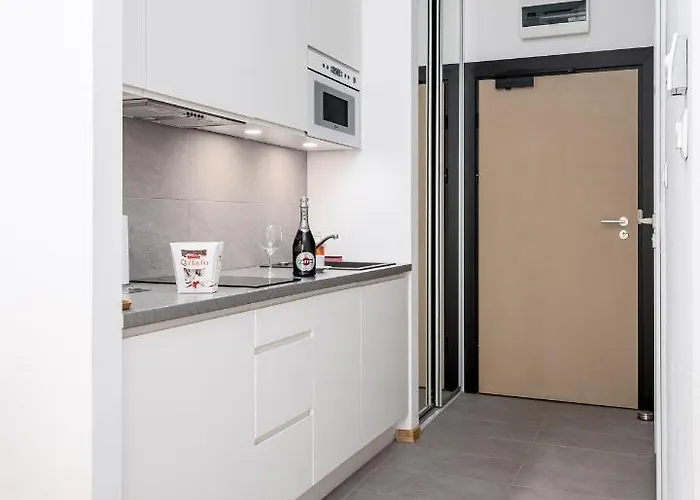 Apartment Aleje Jerozolimskie Street