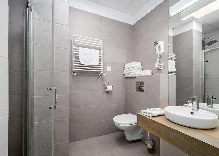 Aleje Jerozolimskie Street Apartment *