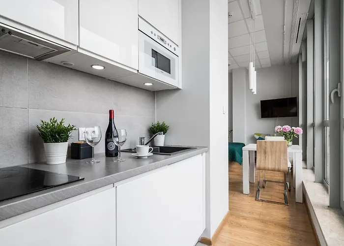 Aleje Jerozolimskie Street Apartment *