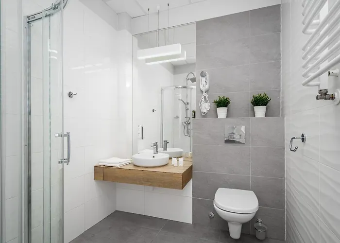 Aleje Jerozolimskie Street Apartment Warsaw