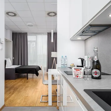 Aleje Jerozolimskie Street *