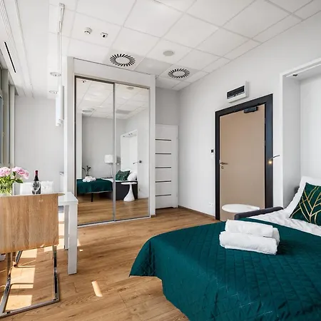 Aleje Jerozolimskie Street *