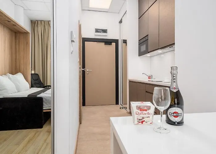 Aleje Jerozolimskie Street Lägenhet