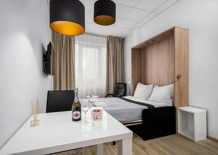 Aleje Jerozolimskie Street Lägenhet *