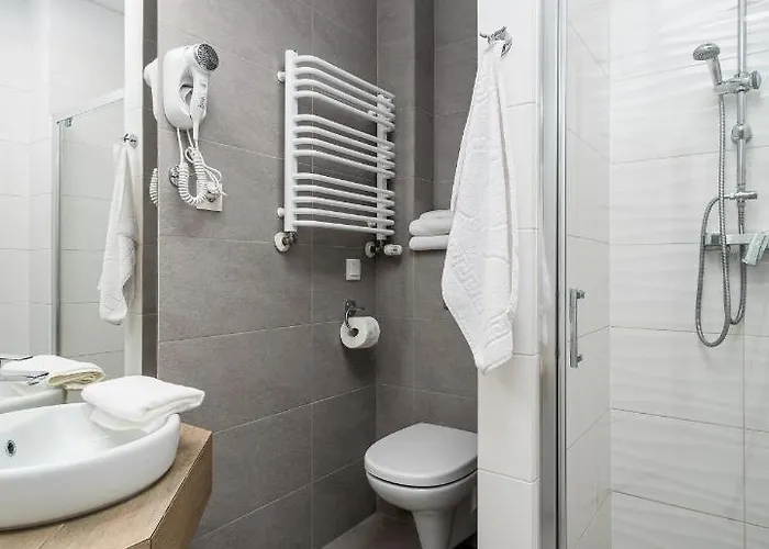 Aleje Jerozolimskie Street *