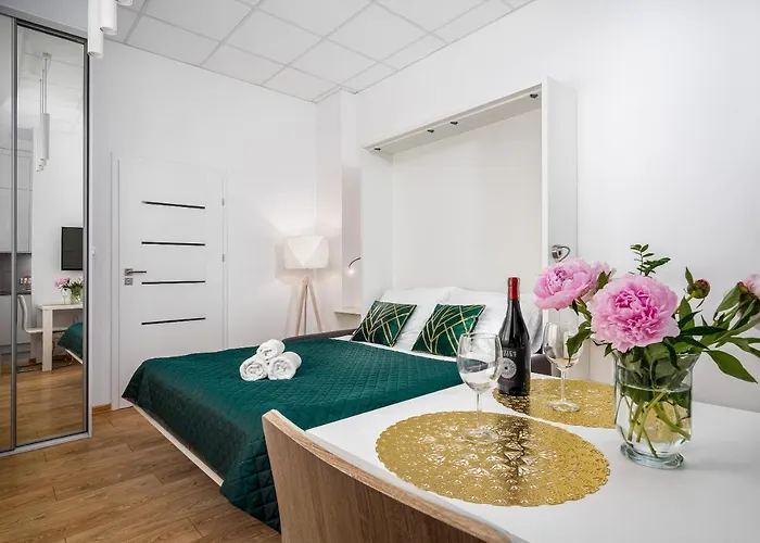 Aleje Jerozolimskie Street Warszawa