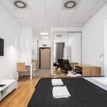 Aleje Jerozolimskie Street Apartament Warszawa